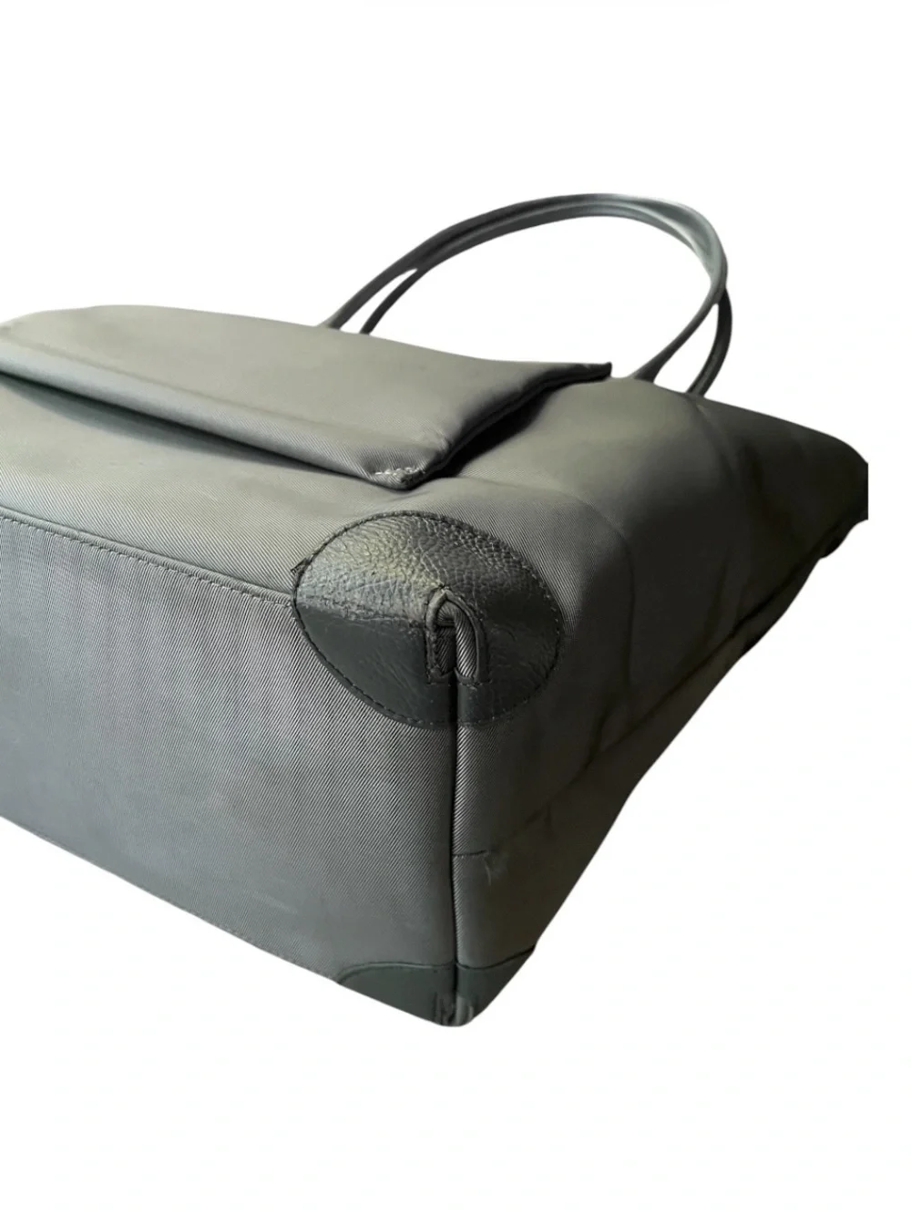 Doris & Jacky Lightweight Tote Bag in Sage Green